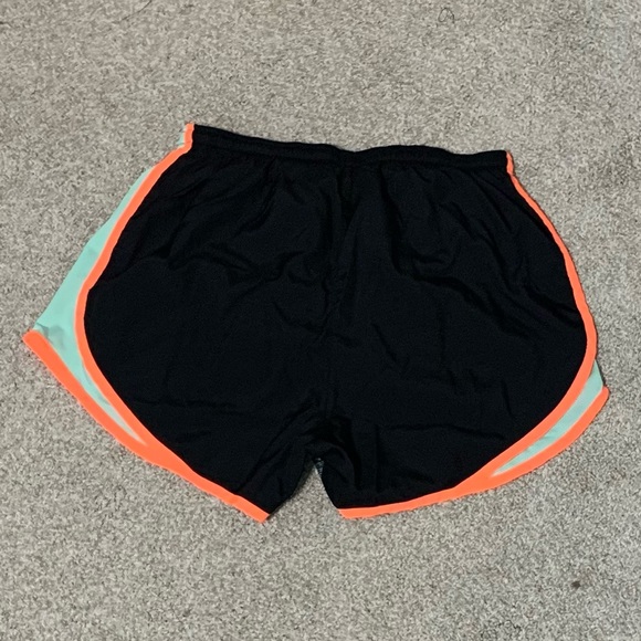 ‼️SOLD‼️ Nike Dri-FIT Running Shorts - Picture 5 of 9
